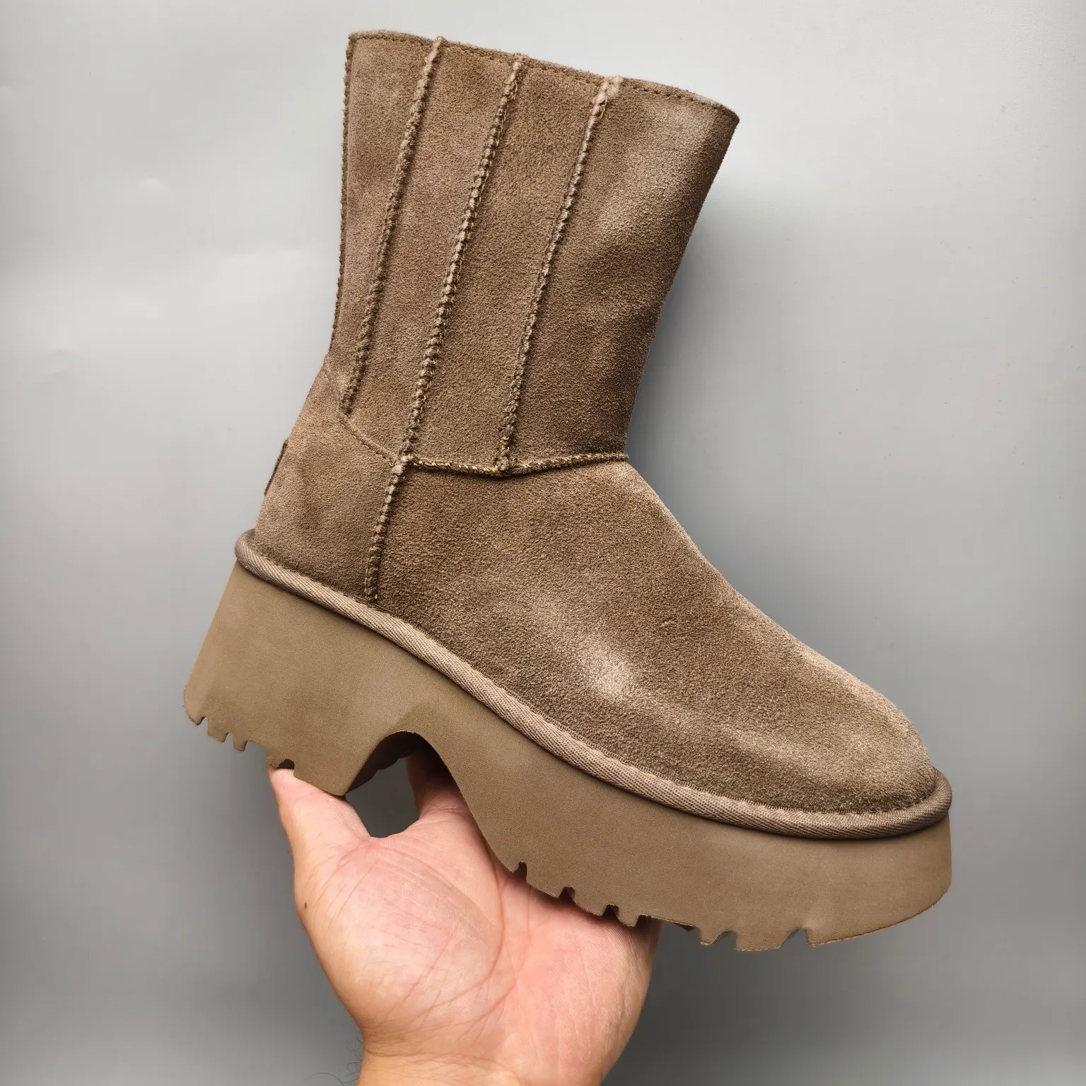 💰600 UGG sheepskin all-in-one snow boots 8313 Thick sole wedge casual women's boots Color: maroon black walnut Matching size: 35-40
